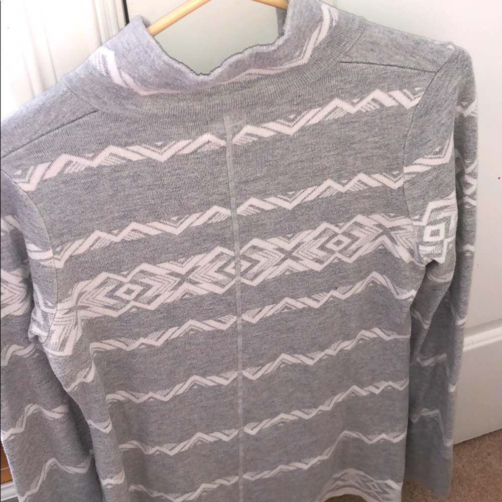 Long Collared sweater - Picture 3 of 4